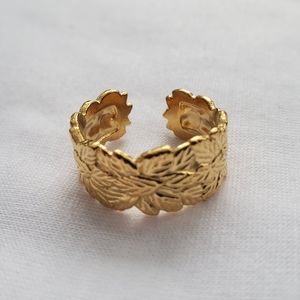 NEW Gold Colour Leaf Ring Adjustable